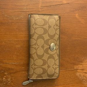 Coach zip wallet